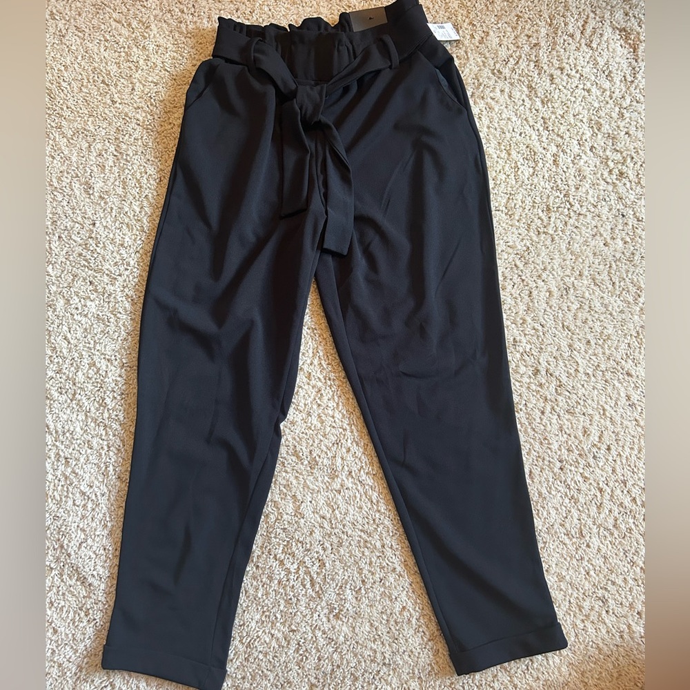 S Black Maurice’s dress pants with tie